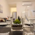 Beautiful Modern 2br