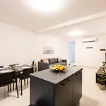 Apartment Beautiful Modern 2br *