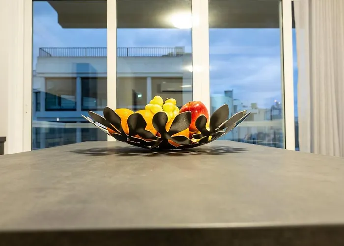 Apartment Beautiful Modern 2br *