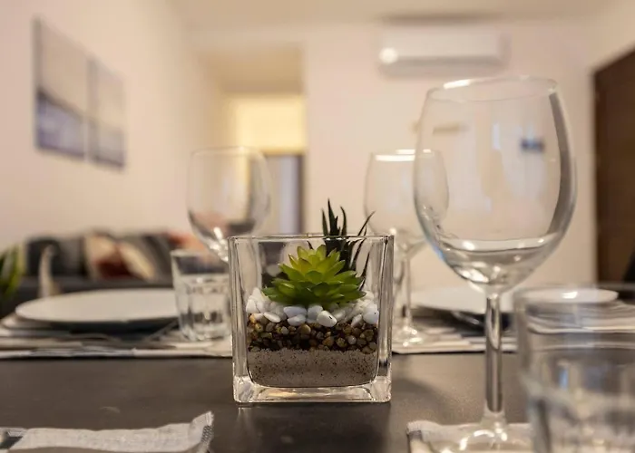 Beautiful Modern 2br